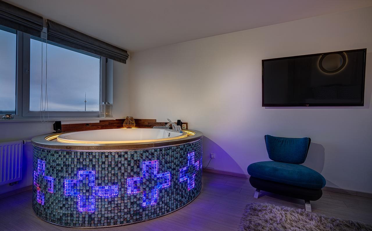June Street Spa Apartments VNO Exterior foto