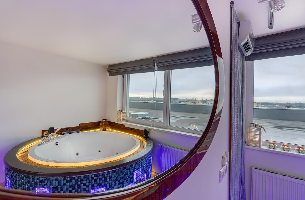 June Street Spa Apartments VNO Exterior foto